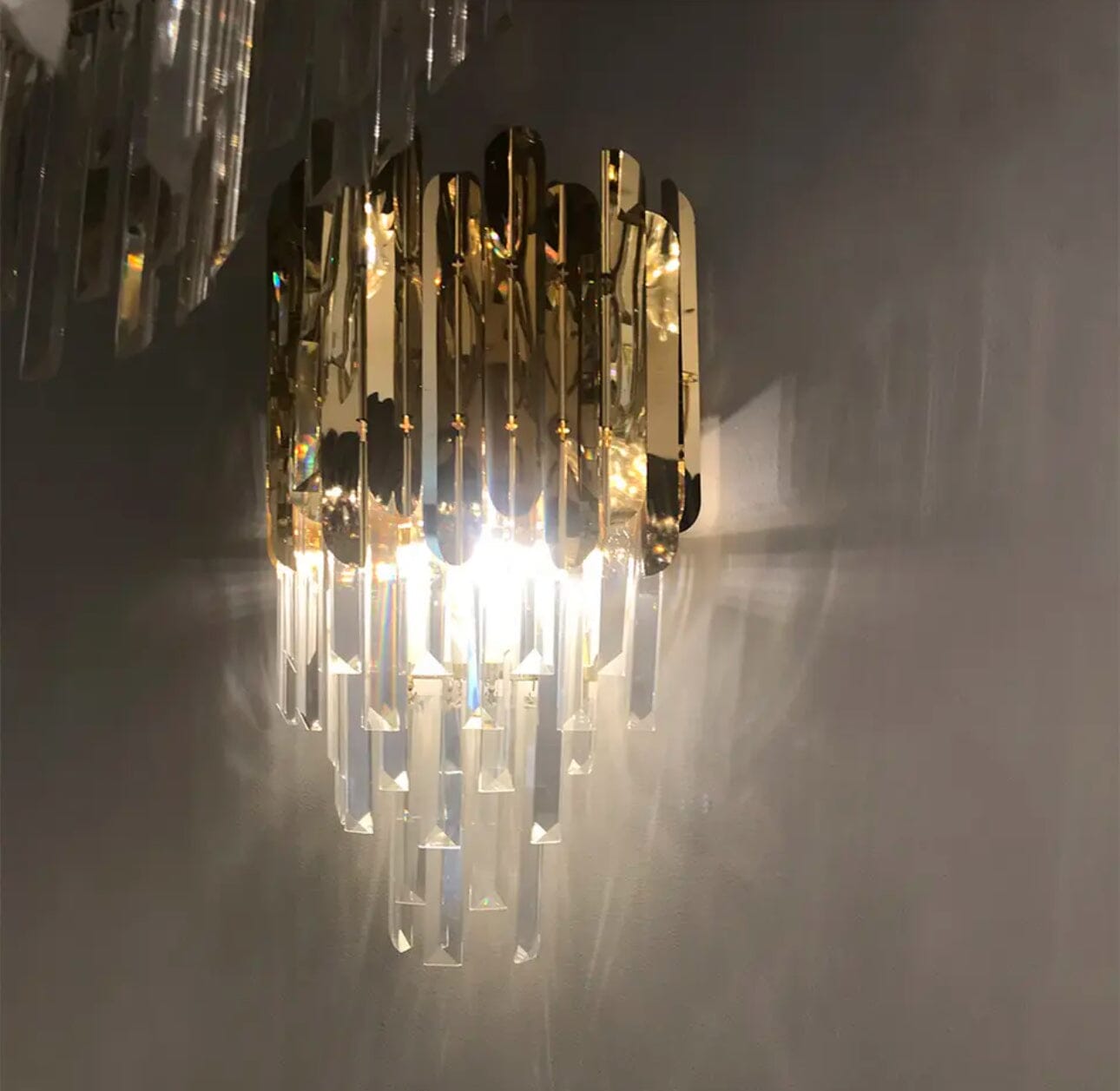 The Ivy Crystal Wall Lamp