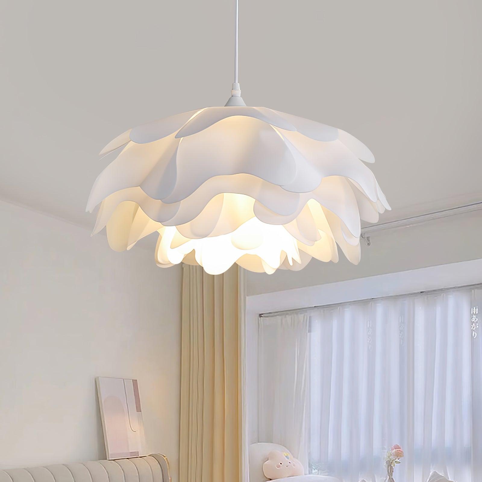 Bloemvormige witte hanglamp