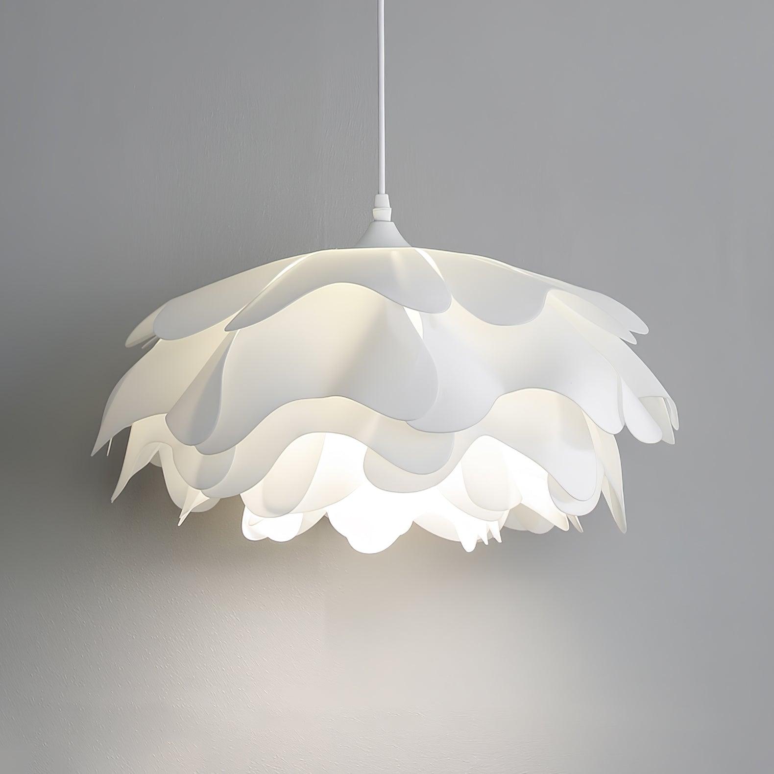 Bloemvormige witte hanglamp