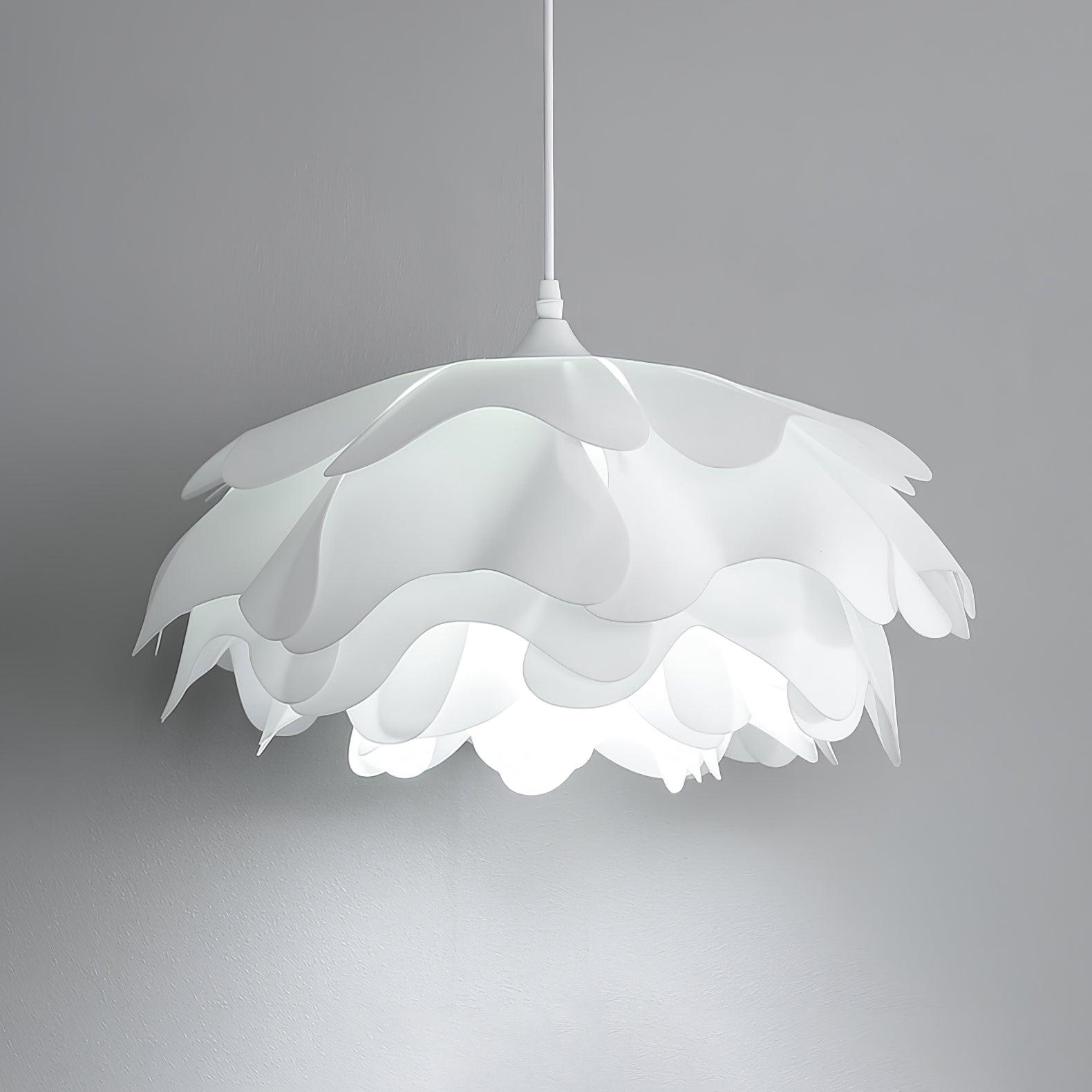 Bloemvormige witte hanglamp