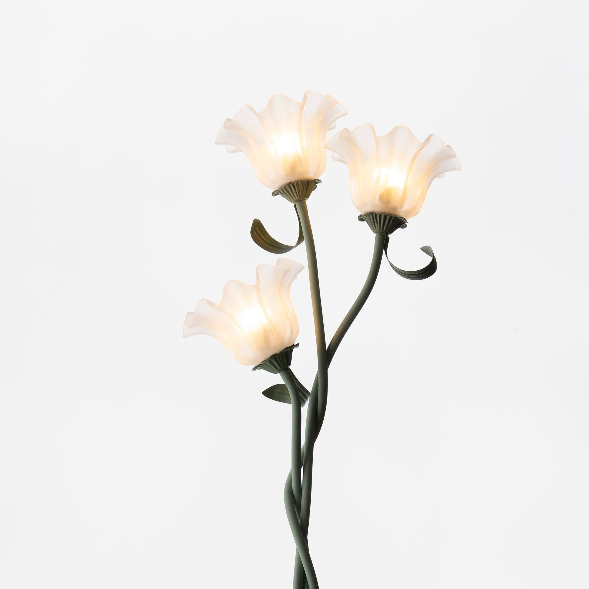 CallaLight - Modern floral lighting