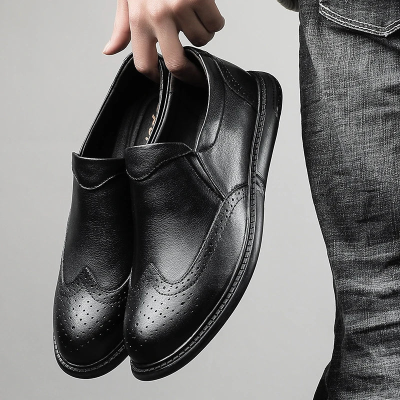 Sapatos de couro de luxo ElegancePro para homens