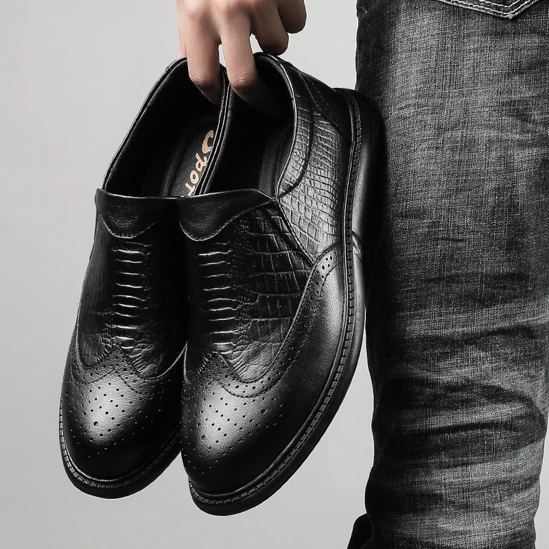 Sapatos de couro de luxo ElegancePro para homens