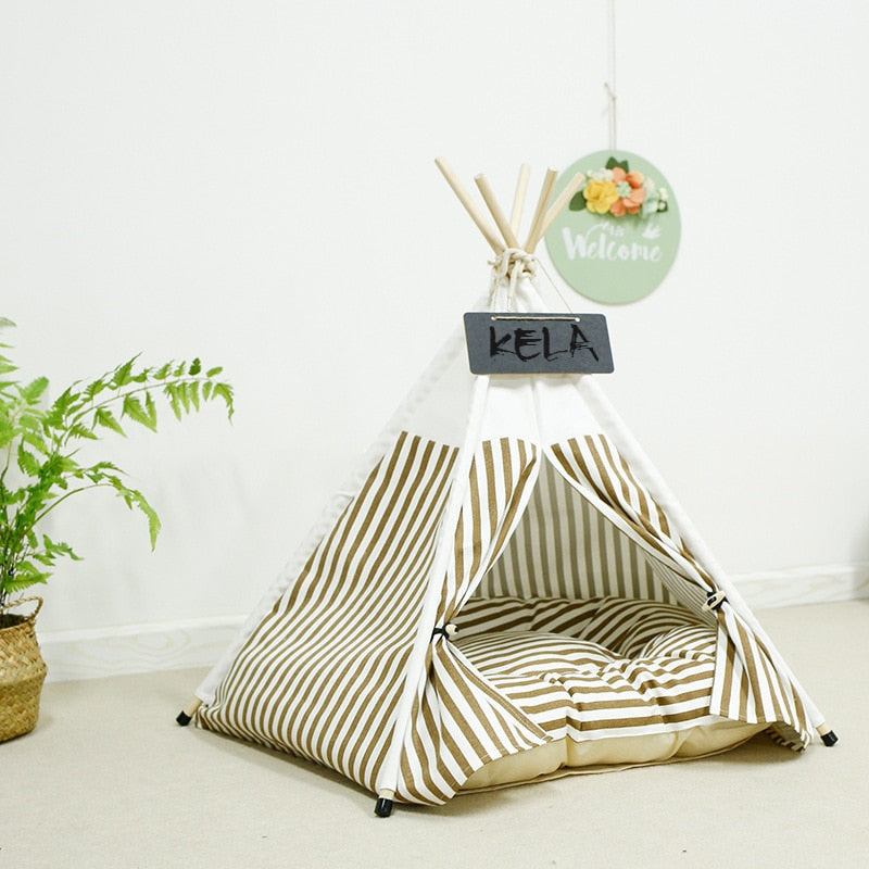 Teepee per cani a strisce del Vermont con cuscino in peluche