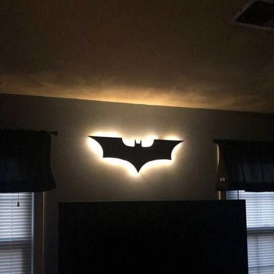 Applique murale LED Batman avec télécommande sans fil et changement de couleur