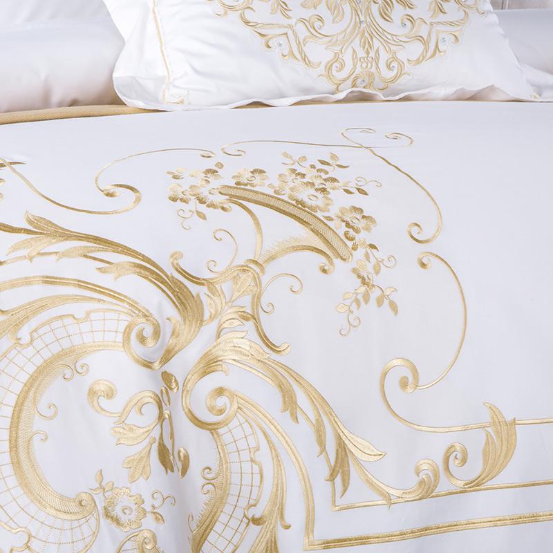 DeLuxxe White Egyptian Cotton Embroidery Bedding Set