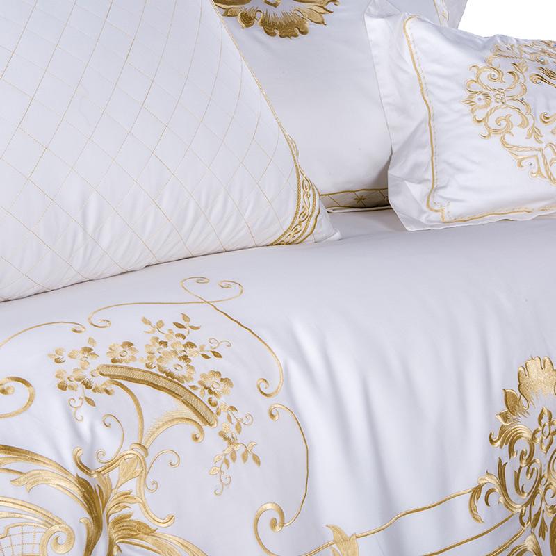 DeLuxxe White Egyptian Cotton Embroidery Bedding Set