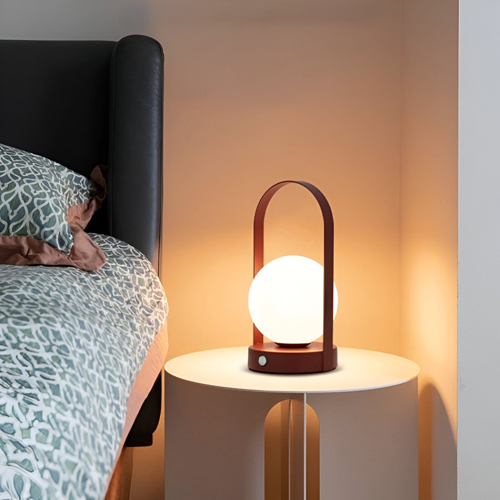 Hanging Dimmable Wireless Table Lamp