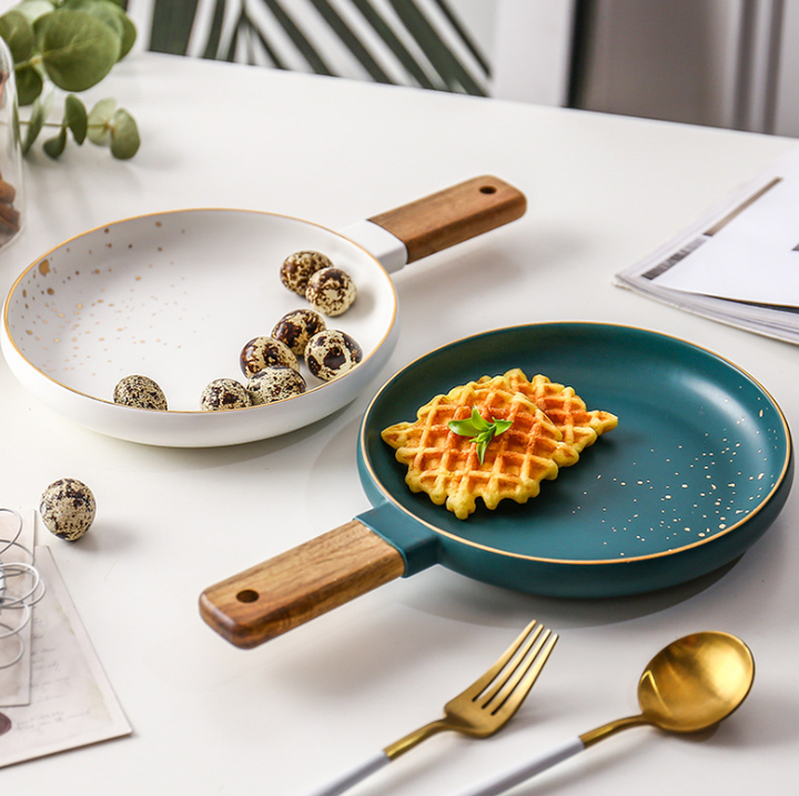 Green Rhyme Dinnerware Collection