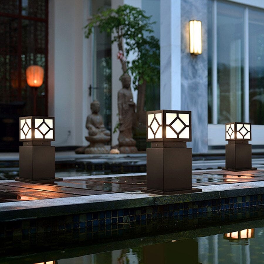 Square Courtyard Lamp