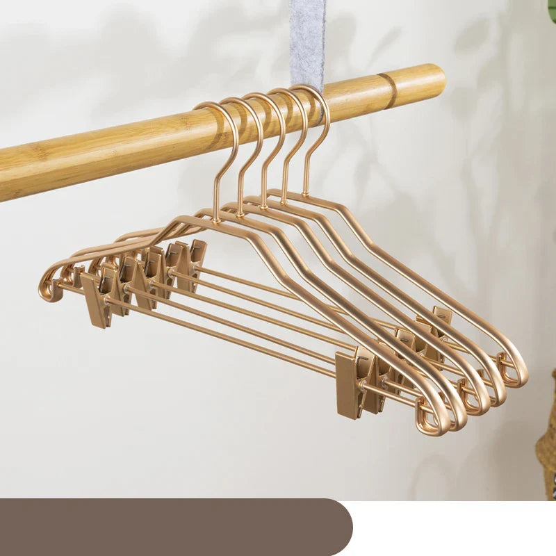 Sara 5pcs Anti-Slip Metal Trouser Hangers – Space-Saving Closet Organizer