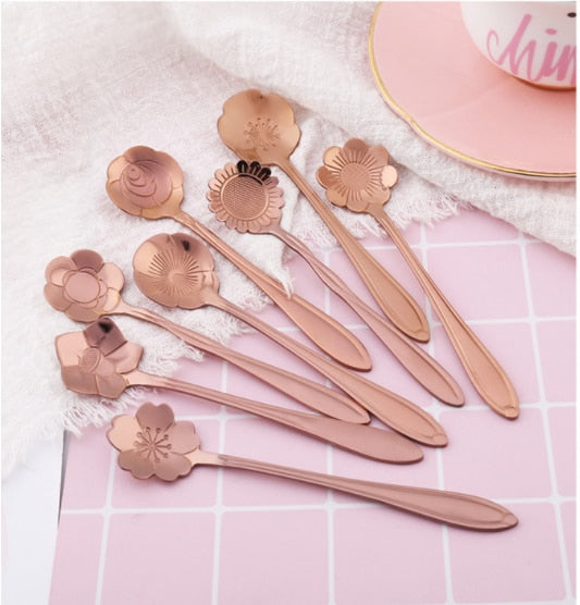 Vrimlo® 8-piece Stainless Steel Flower Teaspoon Set