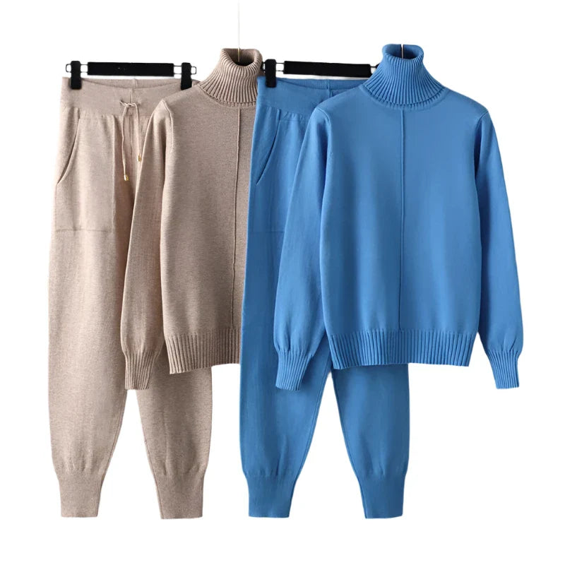 Chic Charlotte: 2-Piece Knitted Tracksuit Set for Women