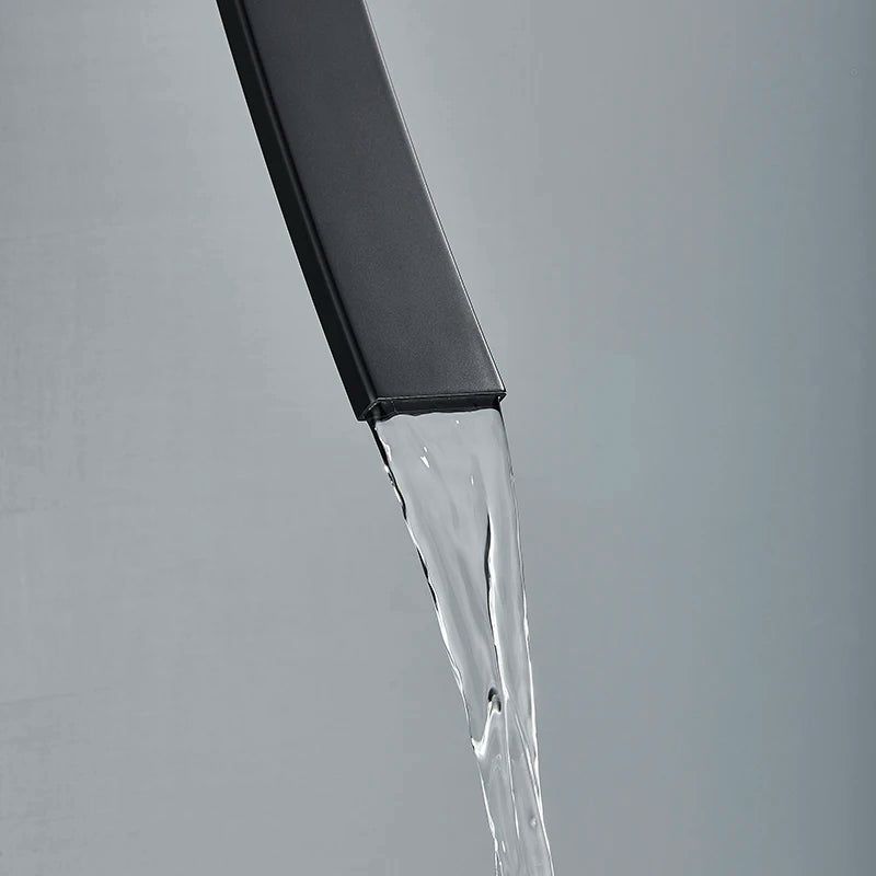 Horton Arcus Faucet