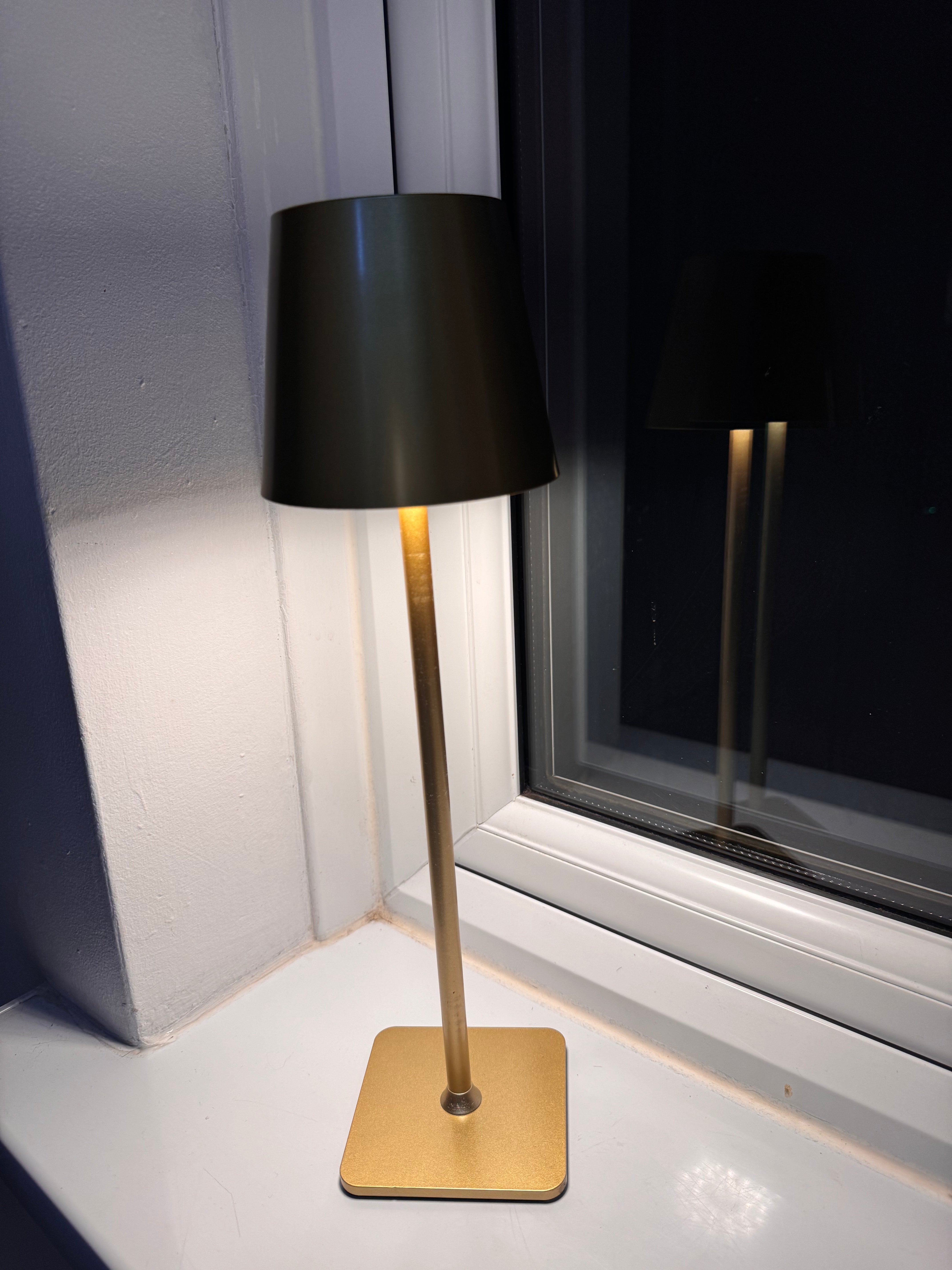 Vrimlo Dimmable Table Lamp