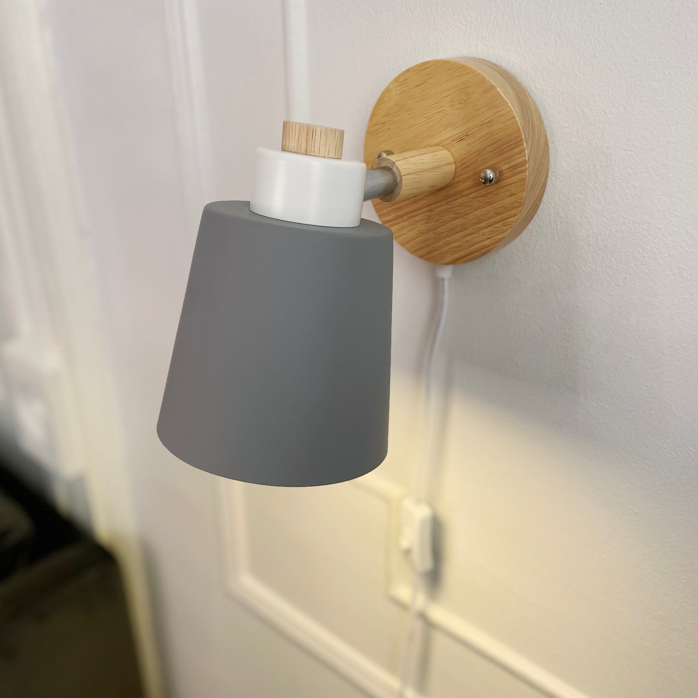 Rotating Reading Lamp with Plug