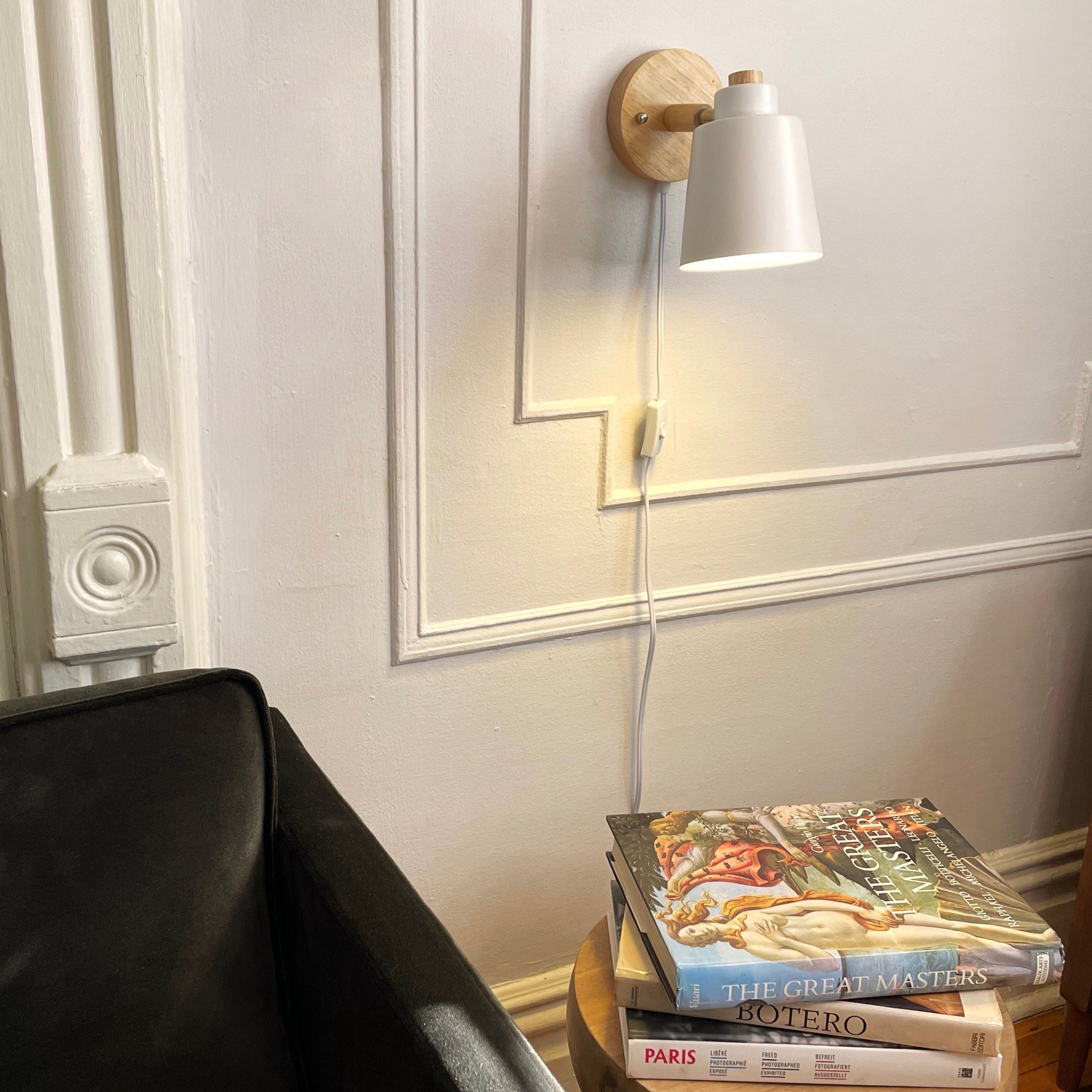 Rotating Reading Lamp with Plug