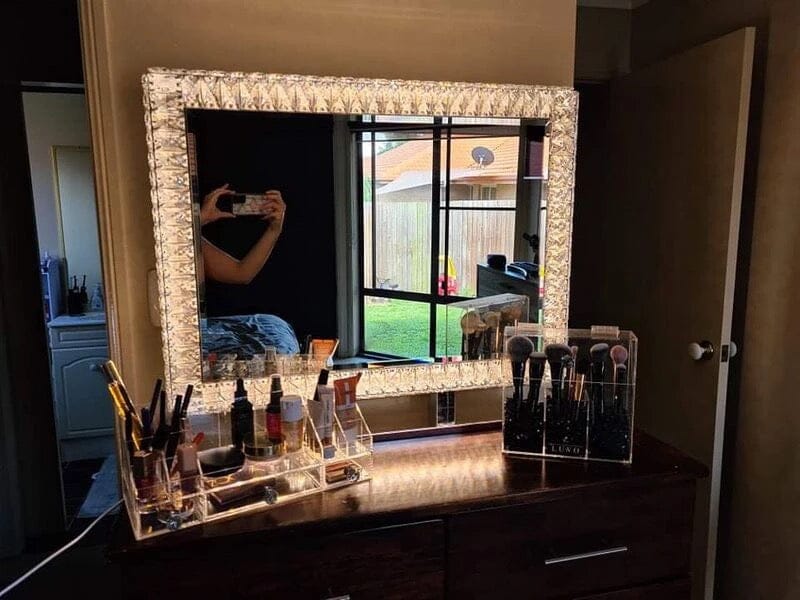 Vrimlo Vanity Mirror