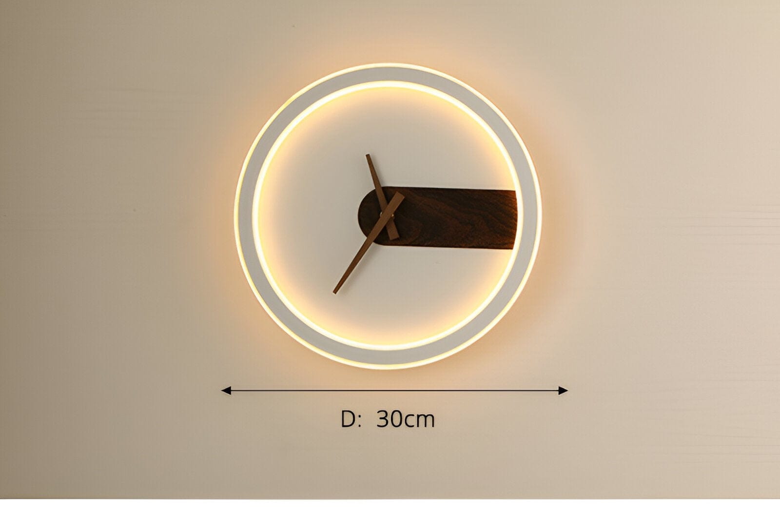 Nástěnné svícny s LED hodinami