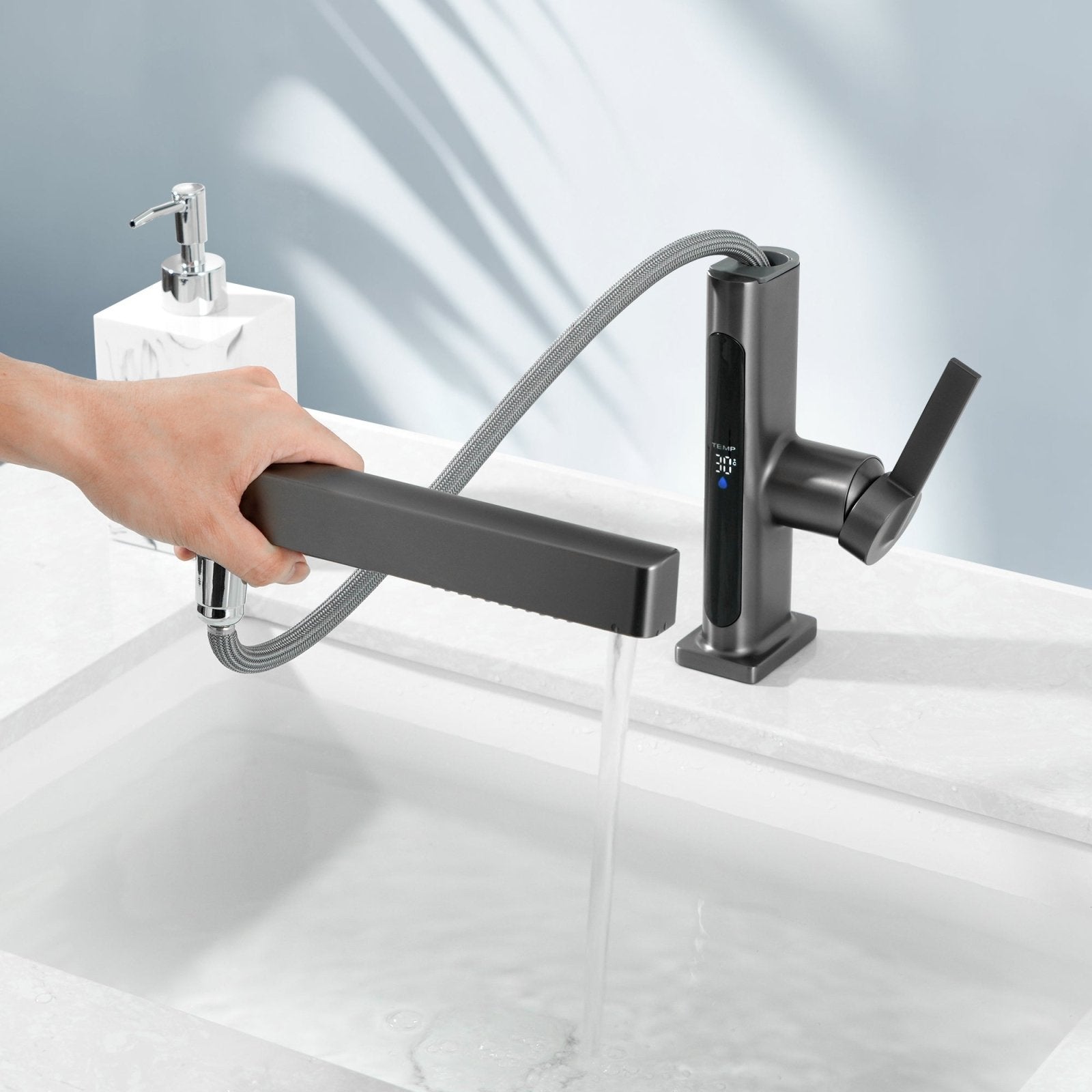 Single-Hole Pull-Out Faucet with Temperature Display