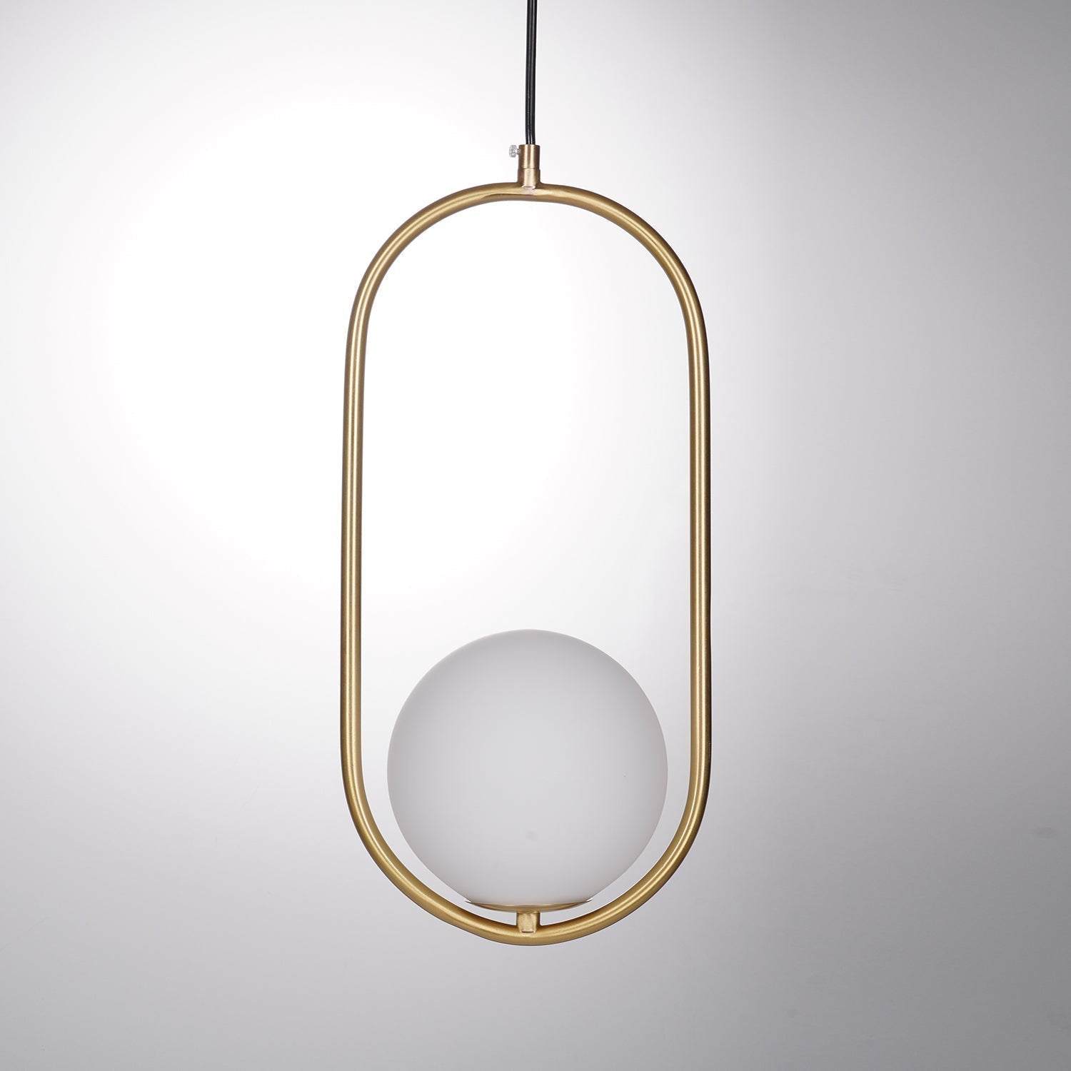 Mila - Elegant och Modern Pendellampa