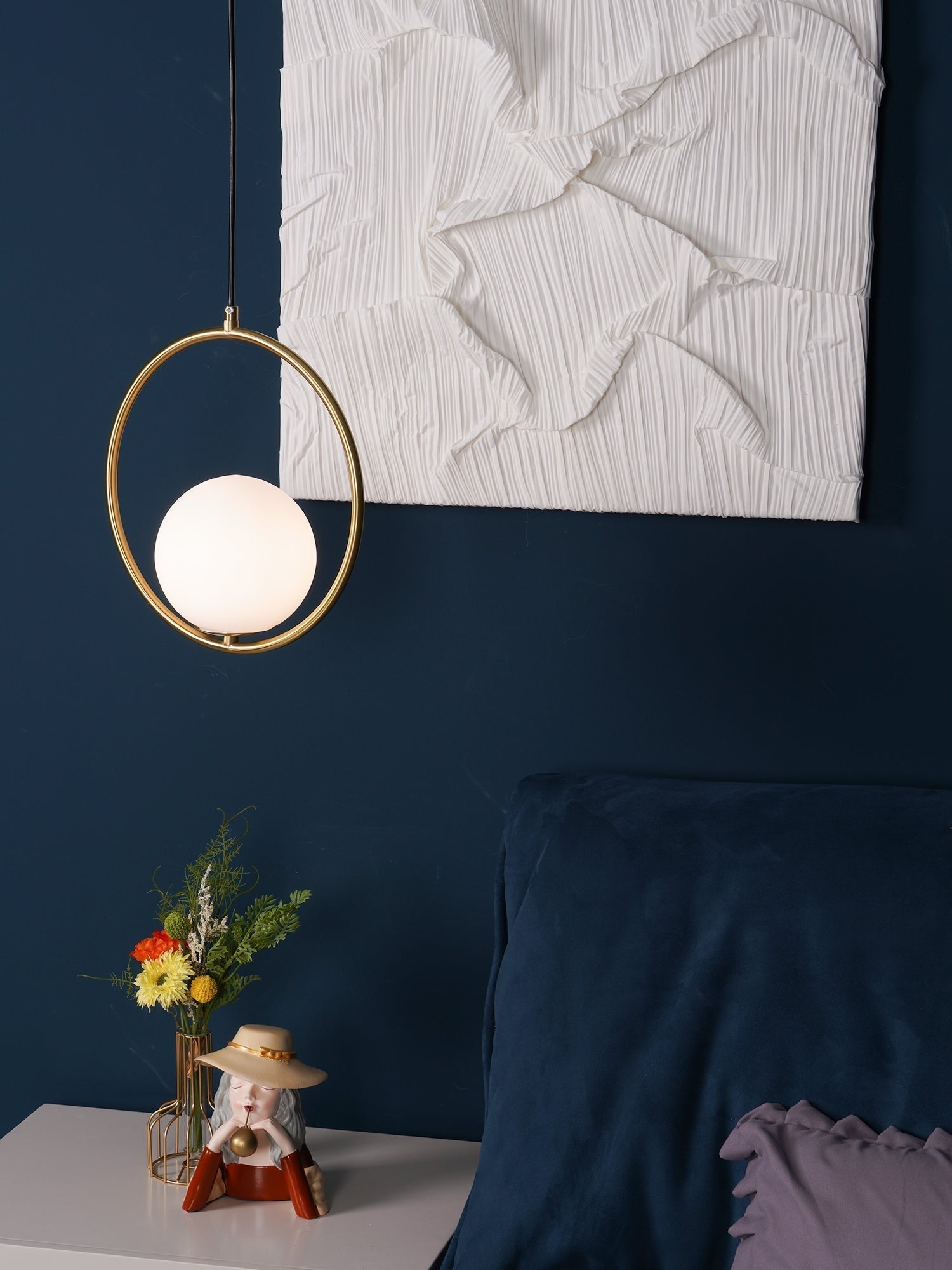 Mila - Elegant och Modern Pendellampa