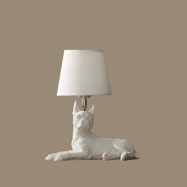 ArtPuppy Deco styl stolní lampa - Okouzlující design železného psa pro elegantní osvětlení