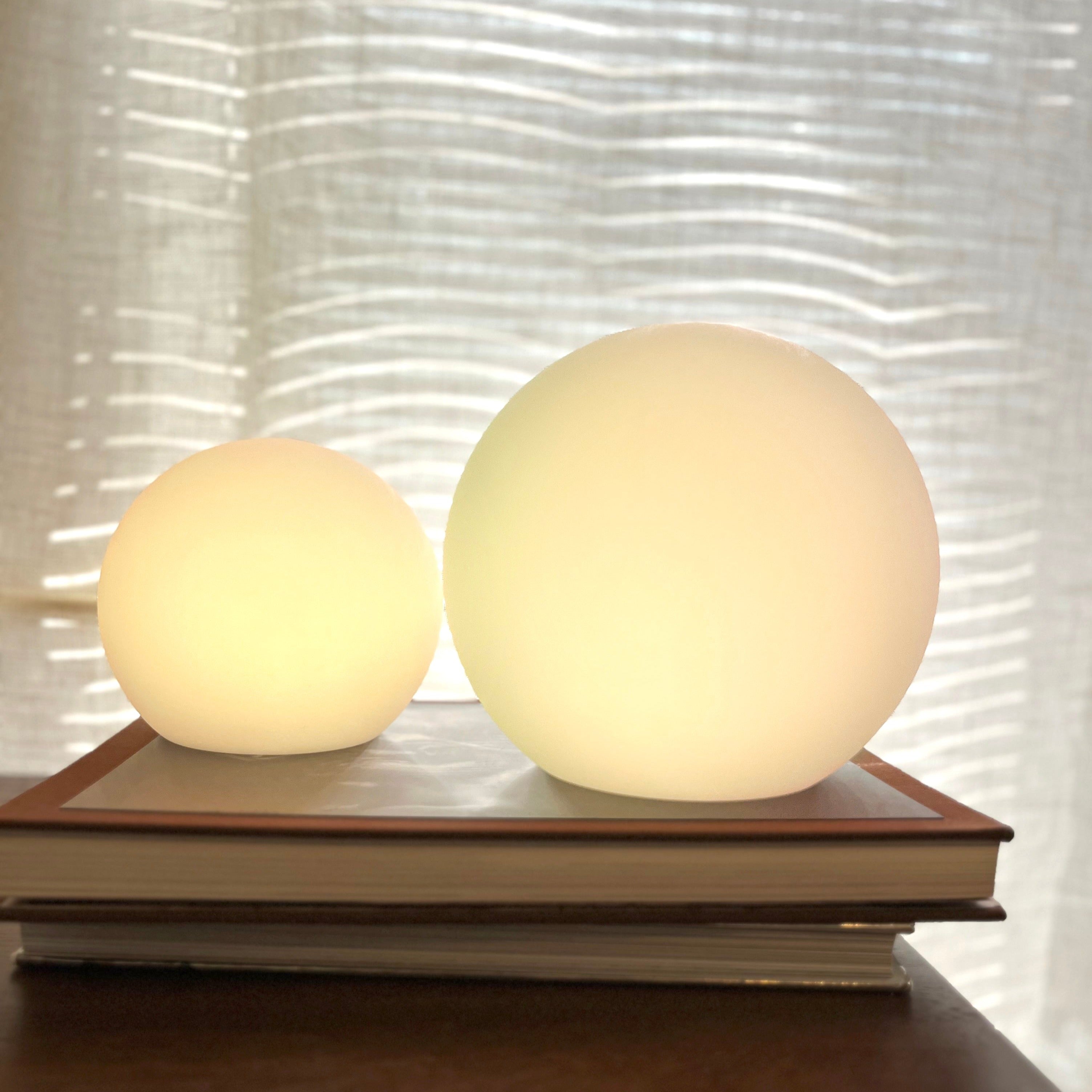 Lampe de table LED sans fil Moon avec piles rechargeables