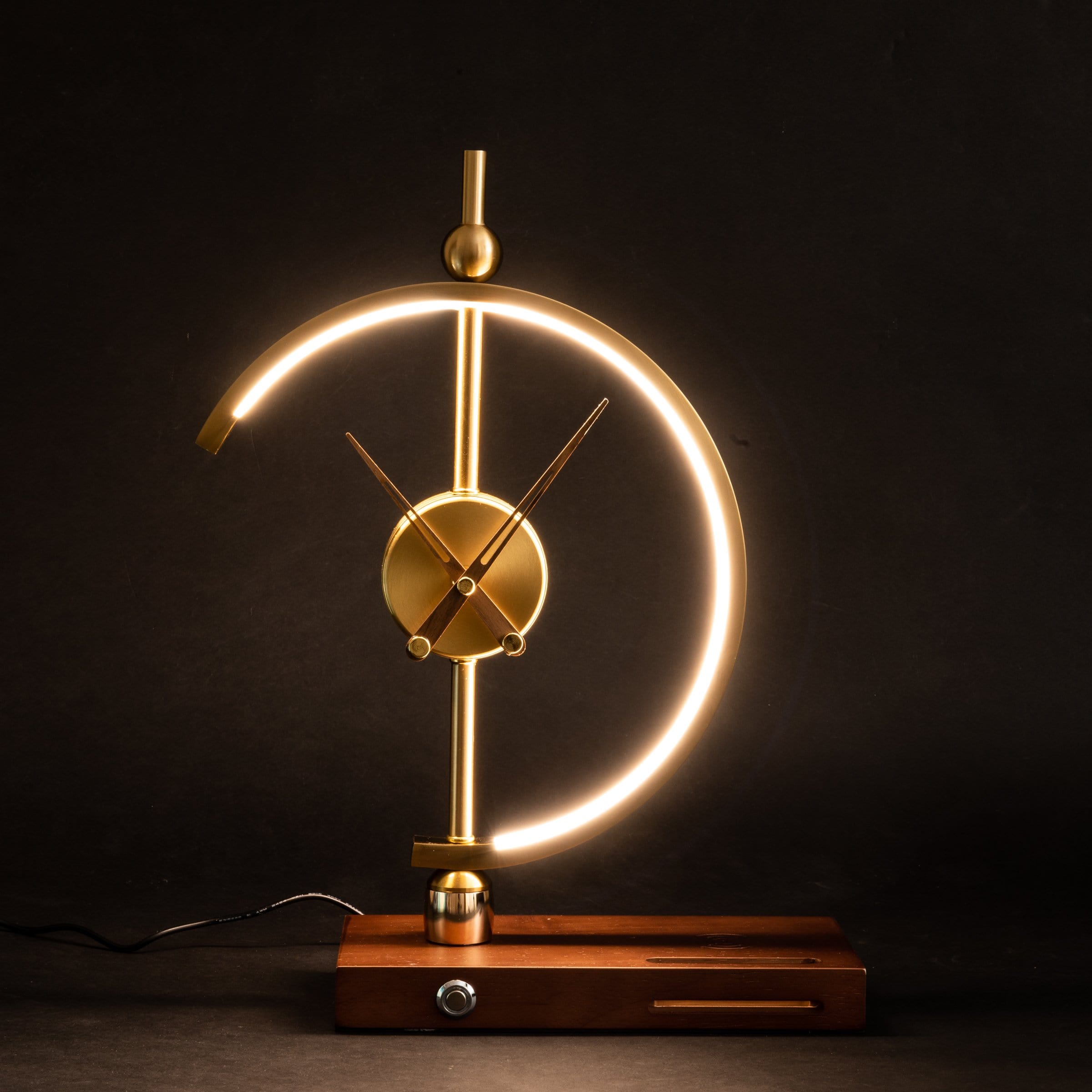 Khonsu Clock Lamp (Wireless Charging)