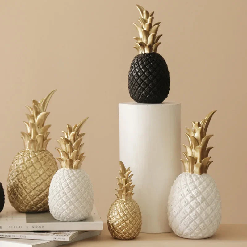 LumiPine - Gold Pineapple Home Decor