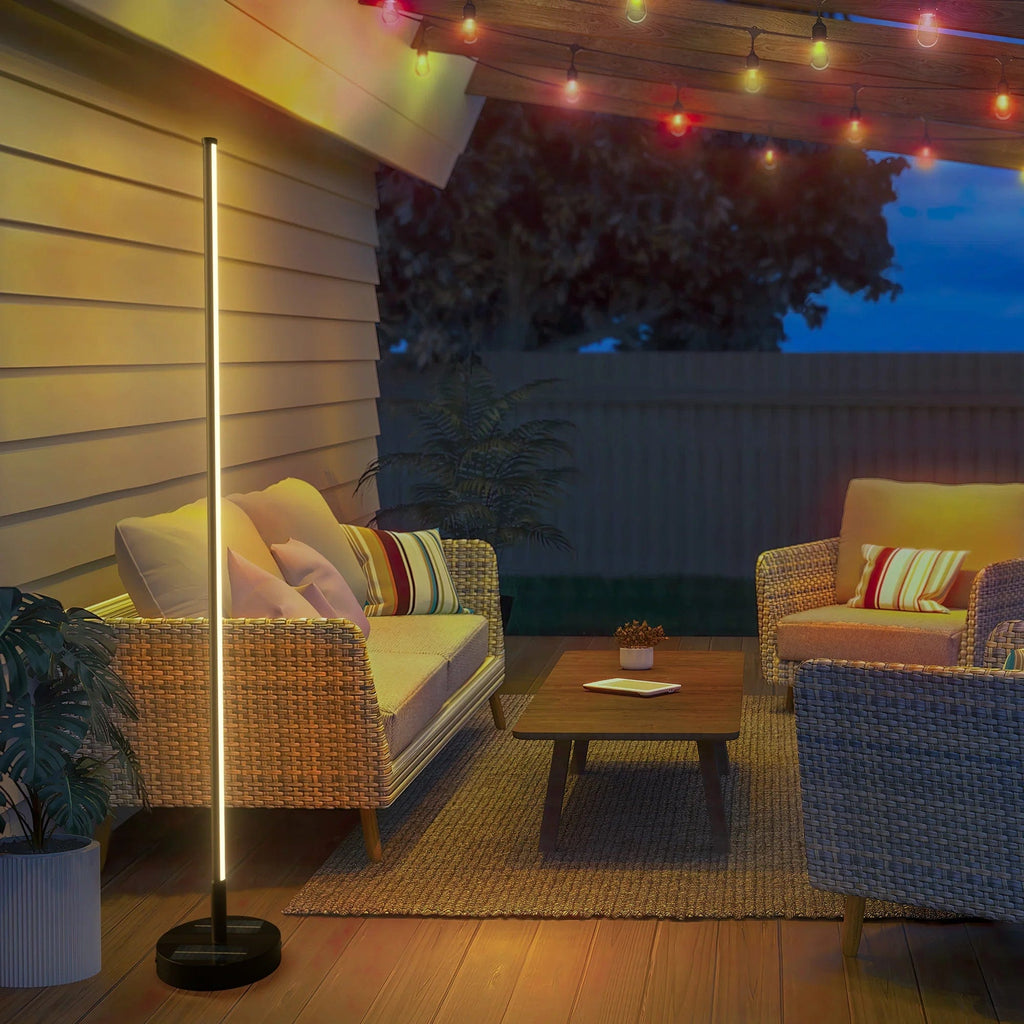 LumaGlide Outdoor Floor Lamp