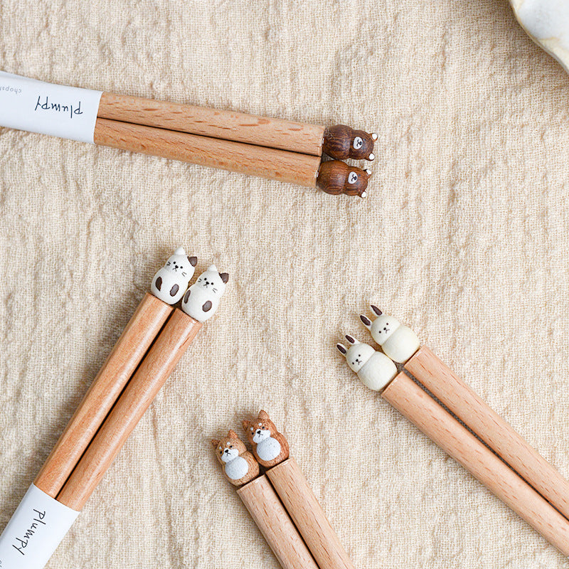 Japanische handgefertigte Haustierskulptur aus Holz für Kinder