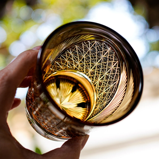 Verre à whisky en plumes de grue fabriqué à la main Edo Kiriko avec boîte en bois