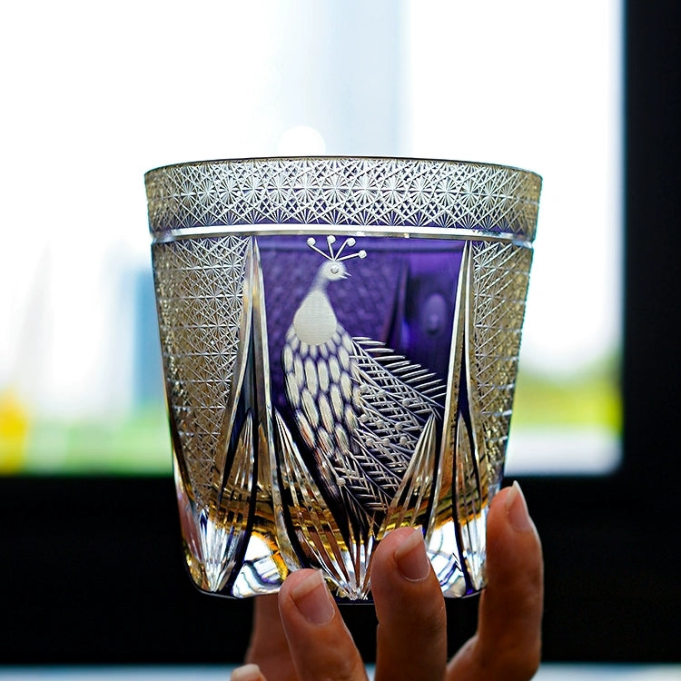 Verre à whisky paon violet fabriqué à la main Edo Kiriko avec boîte en bois