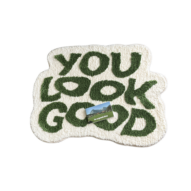 Alfombra con mechones y acentos "You Look Good"