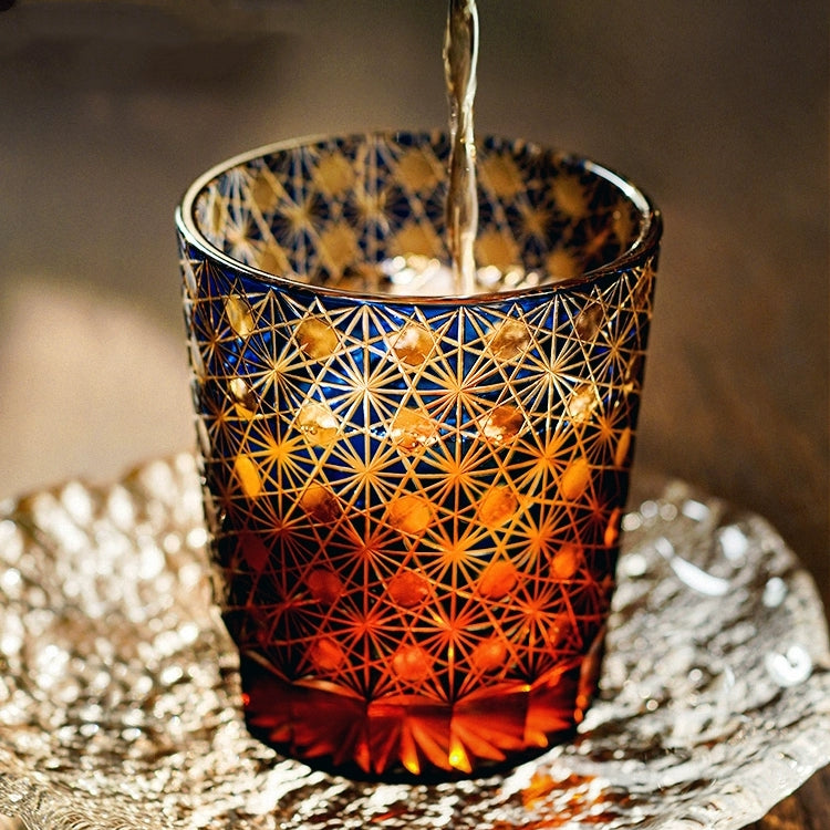 Verres à whisky Edo Kiriko fabriqués à la main avec chrysanthème Amber Star et boîte en bois