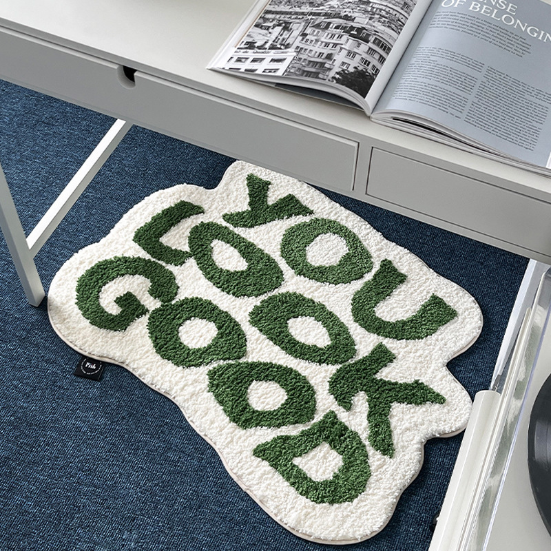 Tapis décoratif touffeté You Look Good