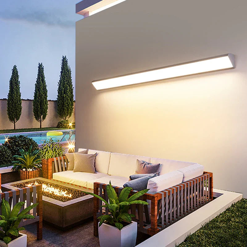 PatioGlow - Lampada da parete a LED impermeabile