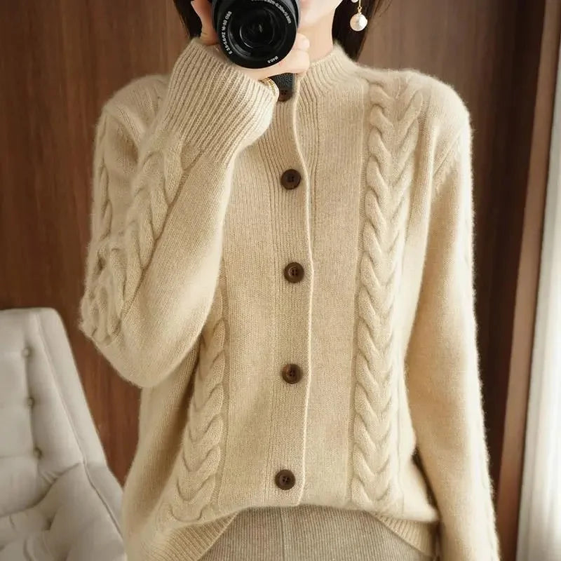 Elegant strikket cardigan