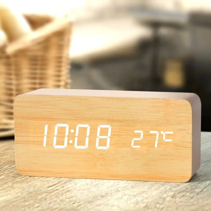 WoodTime – Reloj despertador digital de madera con pantalla LED