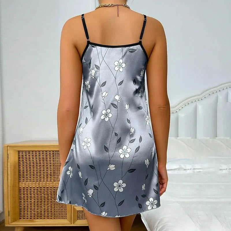 Sara Satin Floral Print Nightdress - Comodo Pigiama con Spalline Sottile