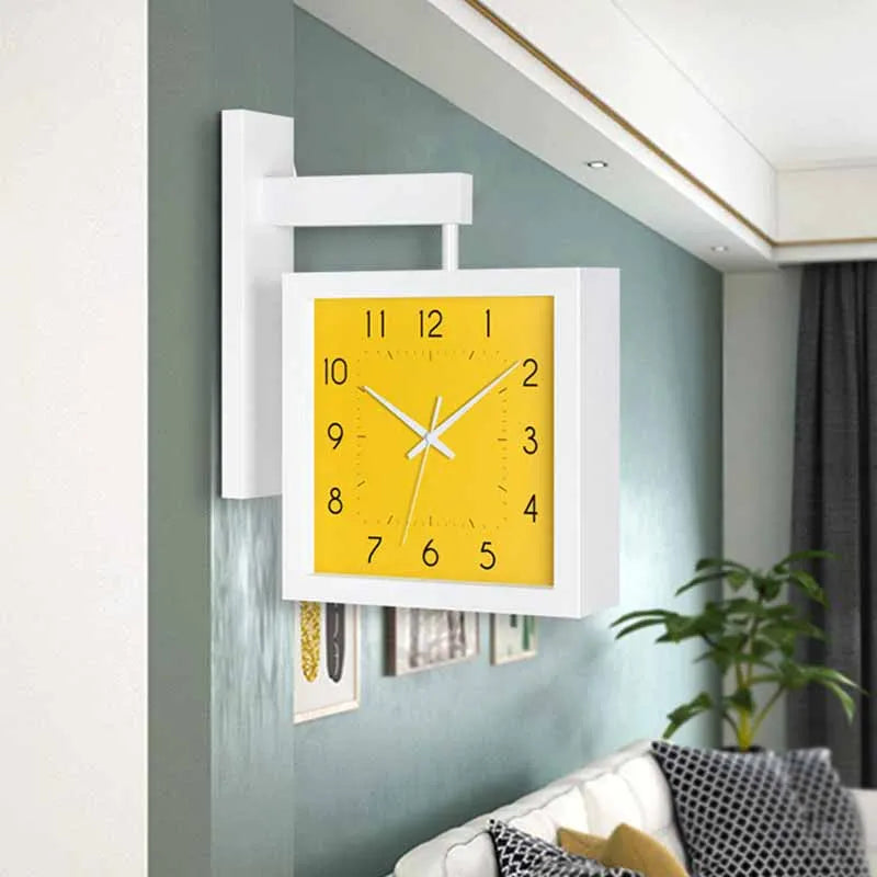 Reloj de pared de madera de doble cara