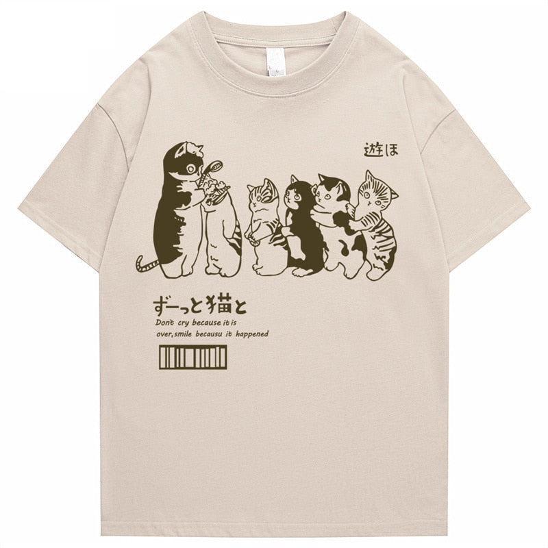 Japanische Cartoon-Katze Warteschlange für Dusche T-Shirt