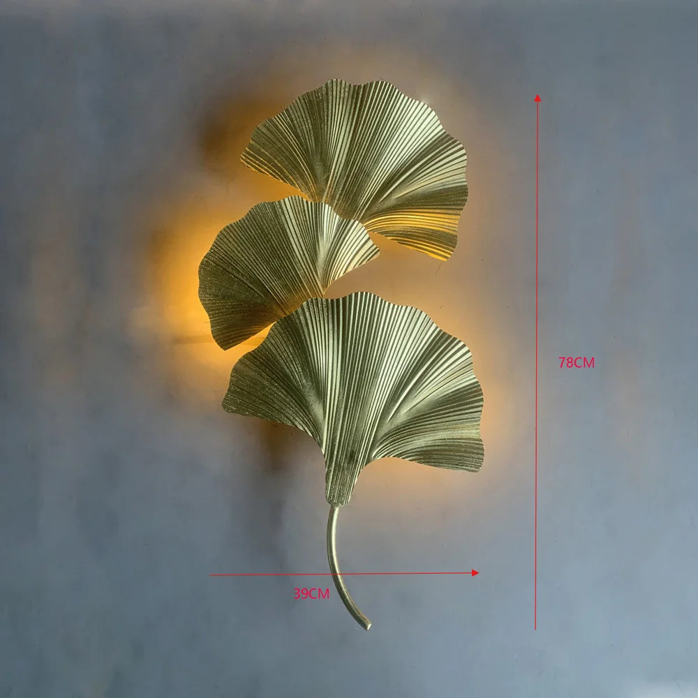 Wild Leaf Wall Lamp