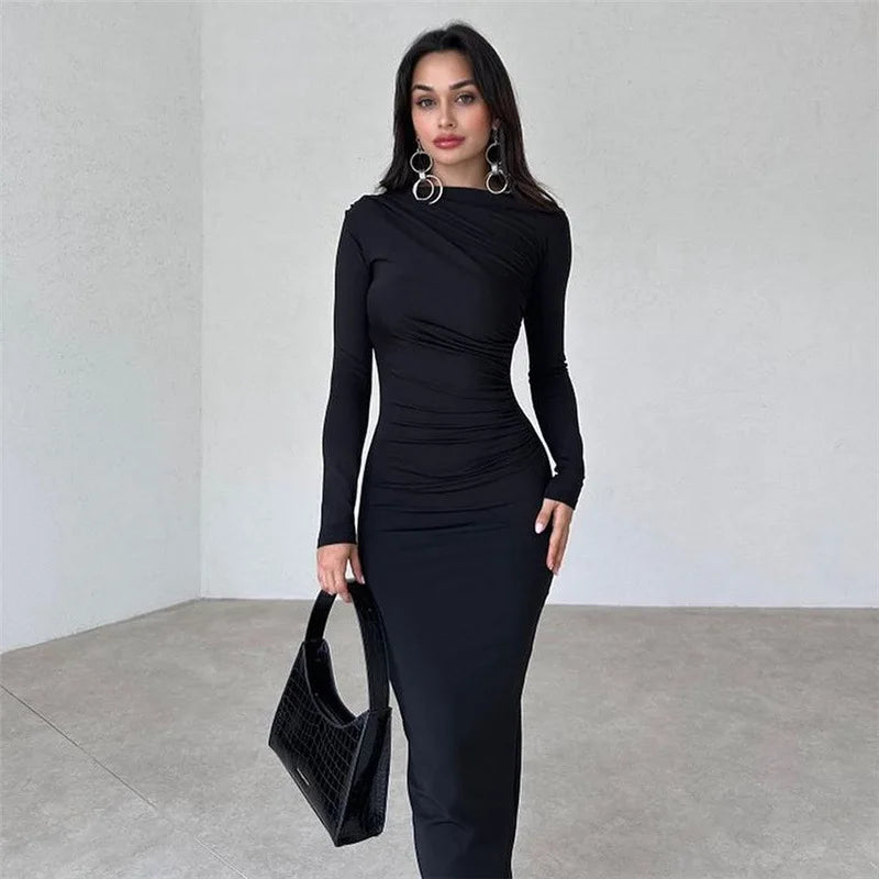 Autumn Elegance: Sara's Sexy Ruched Bodycon Dress for Club & Party Nights