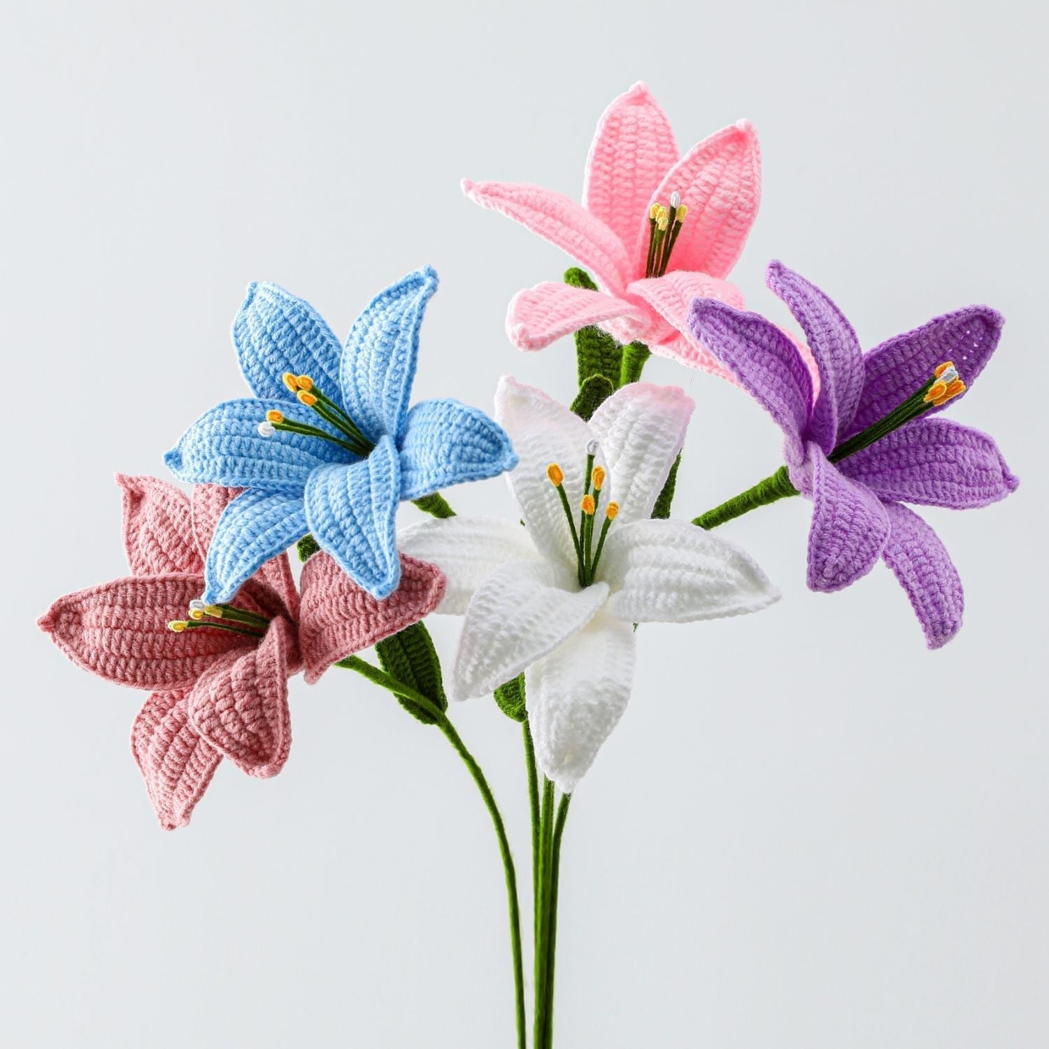 Lily Virkade Blommor Dekor