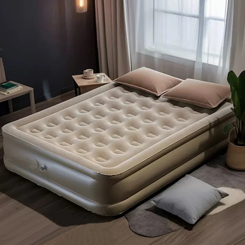 Sara Luxury Inflatable Air Mattress – Ultra-Tykk Glamping Seng med Indbygget Pumpe