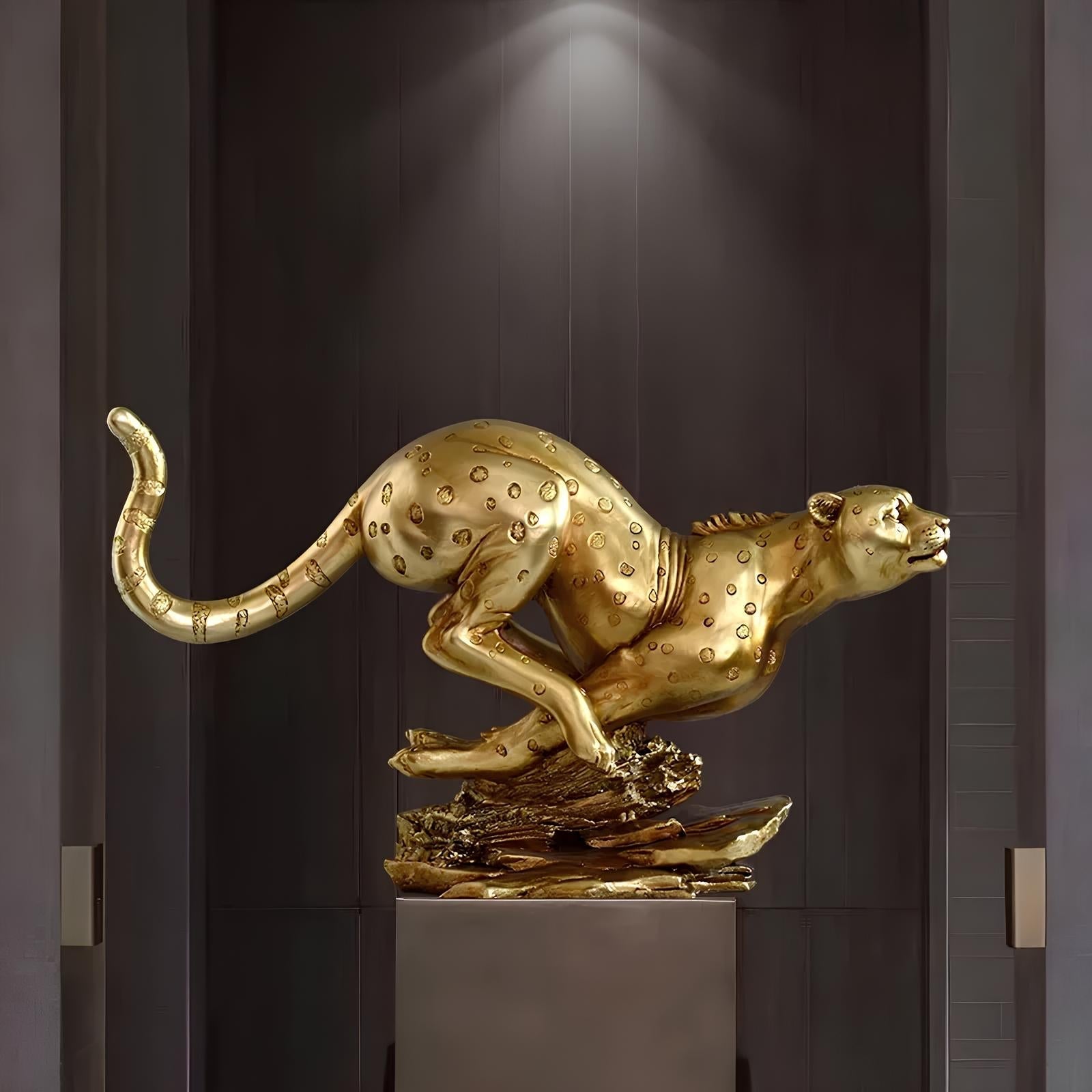 Goldene Leoparden-Statuenfigur aus Kunstharz