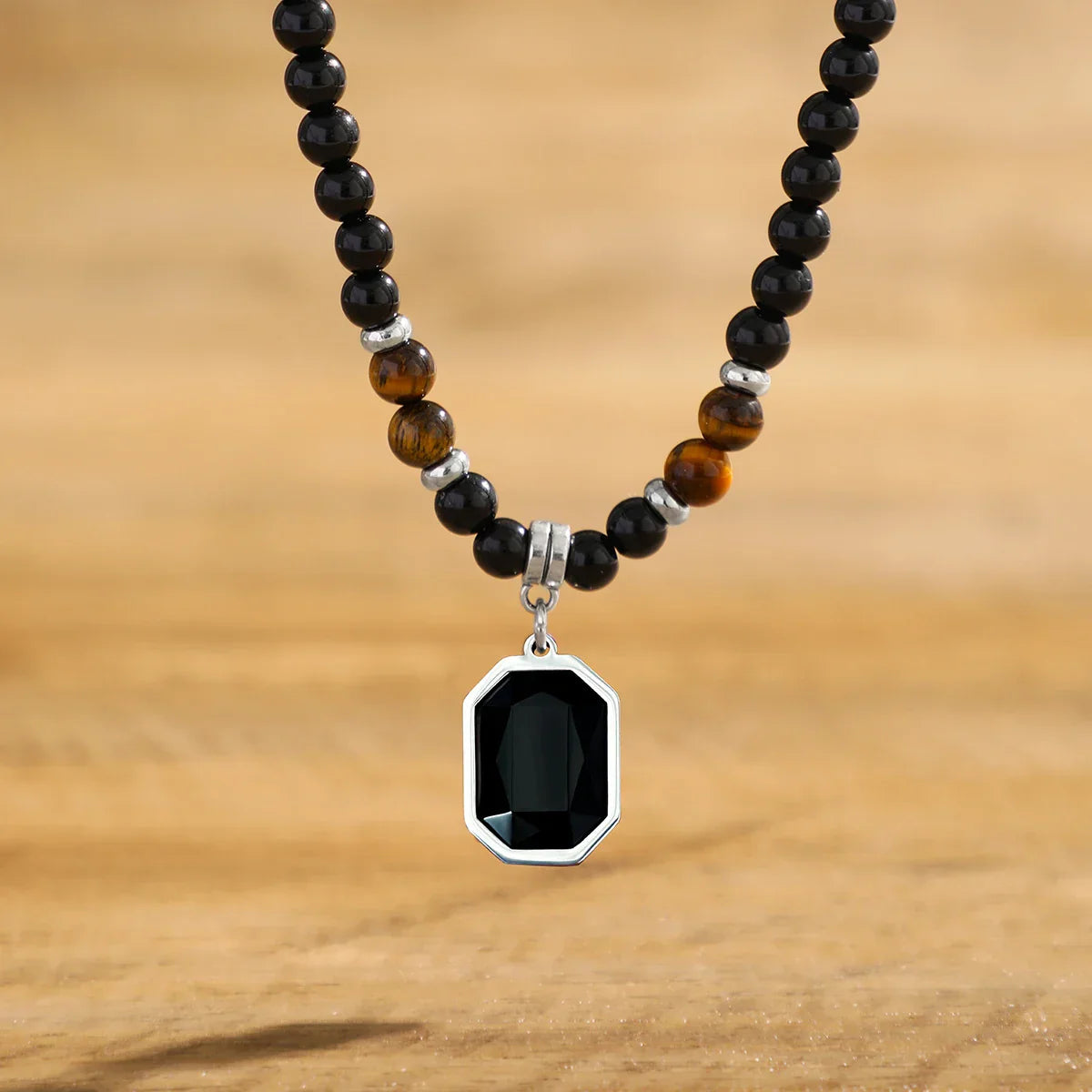 Collier de perles en onyx noir