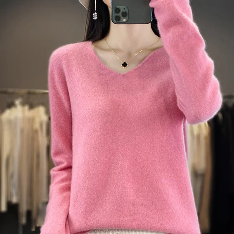 Vera: 100% Merino Wool Sweater V-Neck